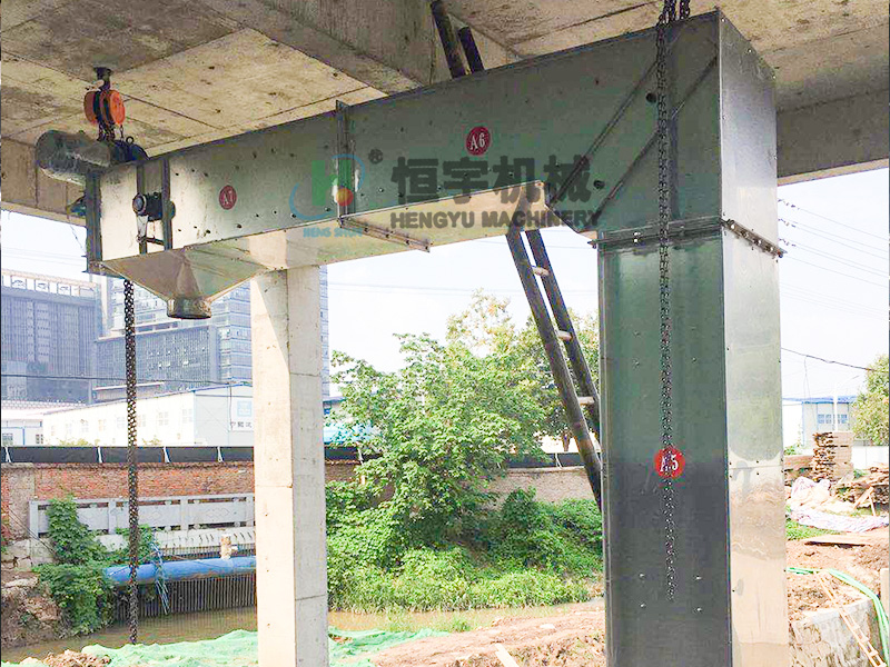 江蘇某環(huán)?？萍加邢薰?Z型提升機(jī)